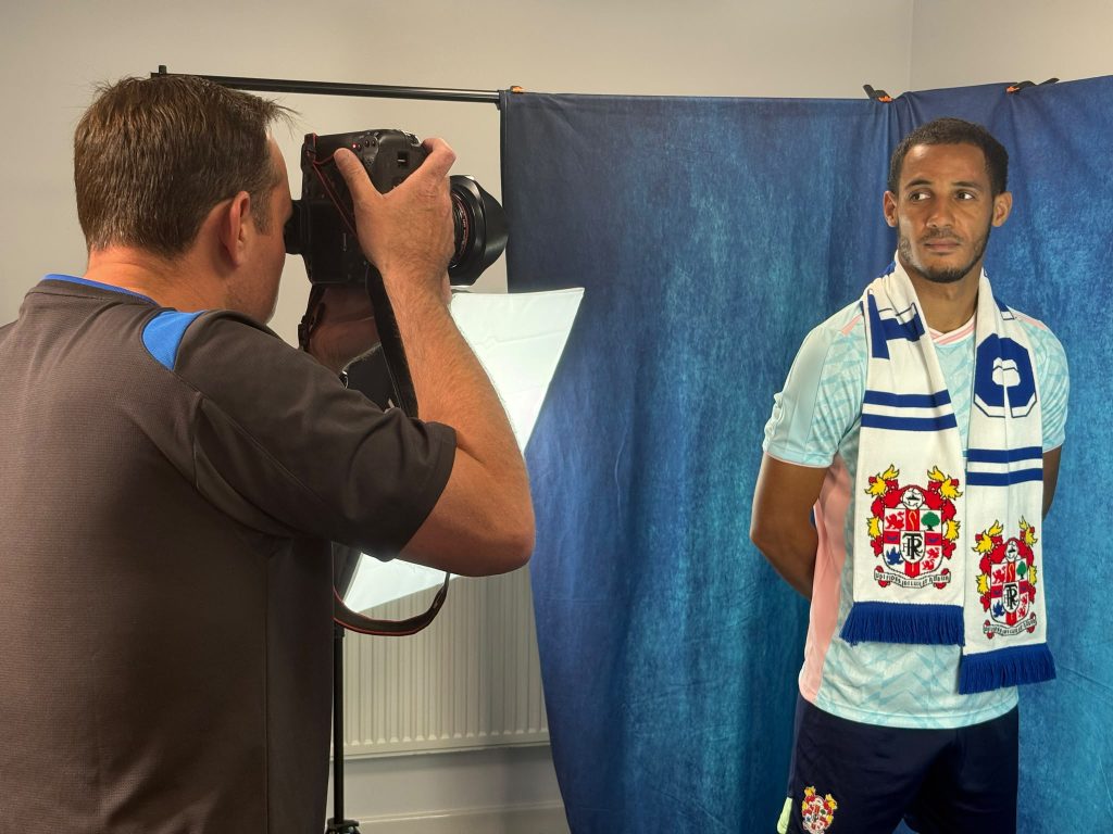 Photographing a new signing